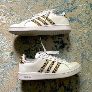 adidas cloud foam cheetah